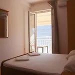 And Mato 招待所