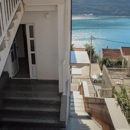 And Mato Guest house 2*